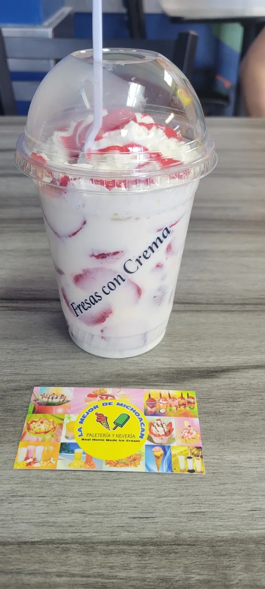 Fresas Con Crema - Strawberries & Cream