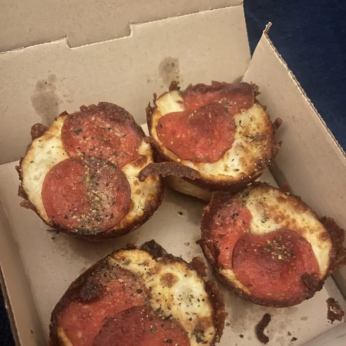 Pepperoni Pizza Puffs
