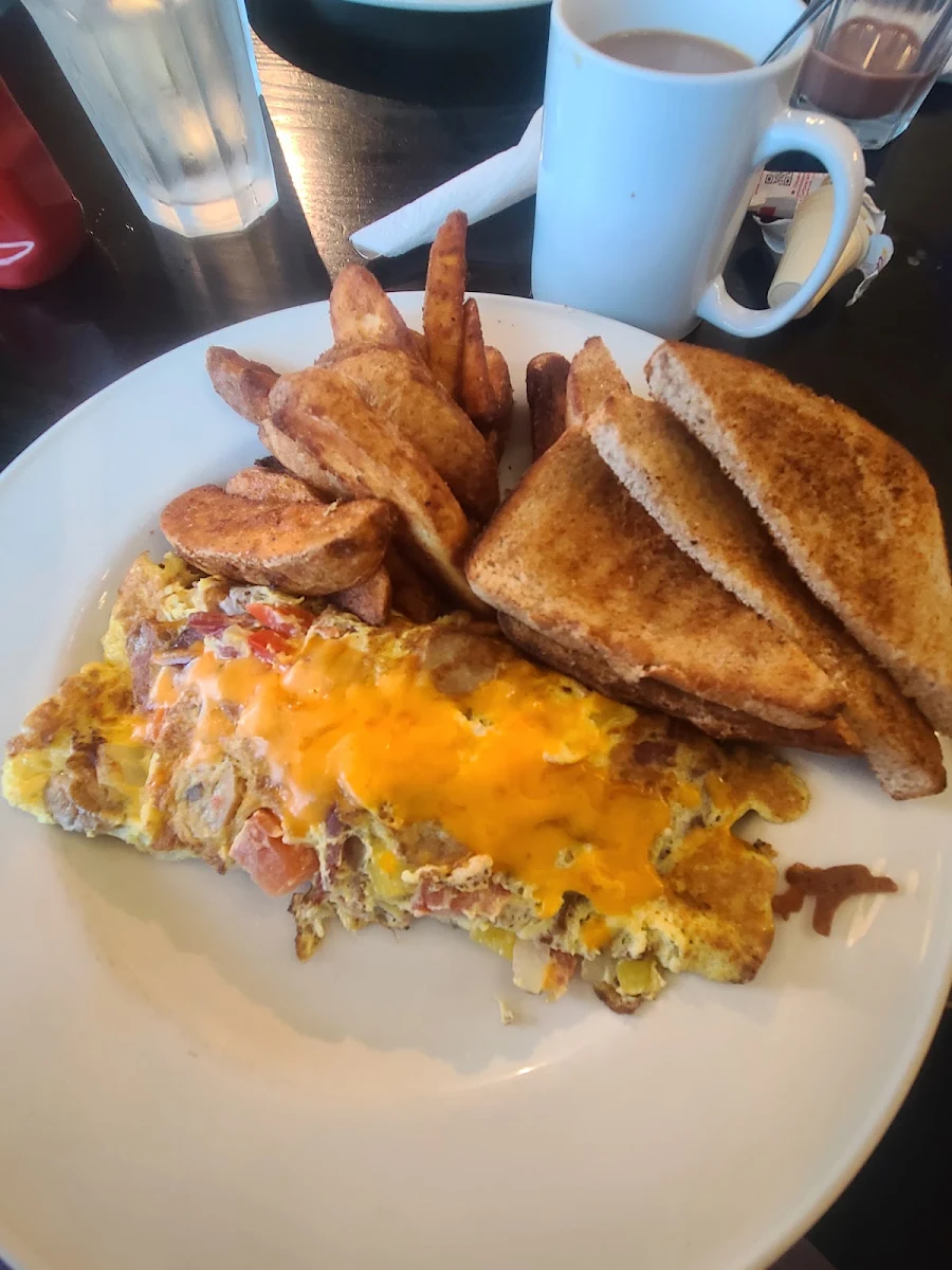 Everything Omelette, Home Plate Restaurant