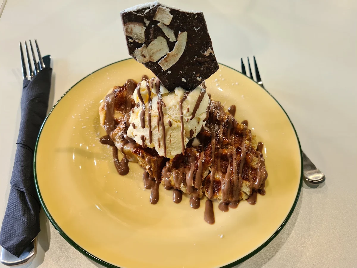 Highlights, blossom cafe