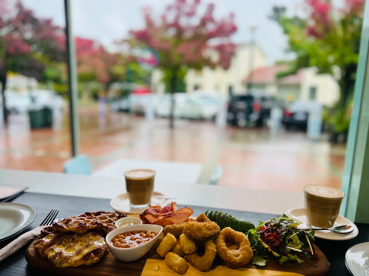 Highlights, blossom cafe