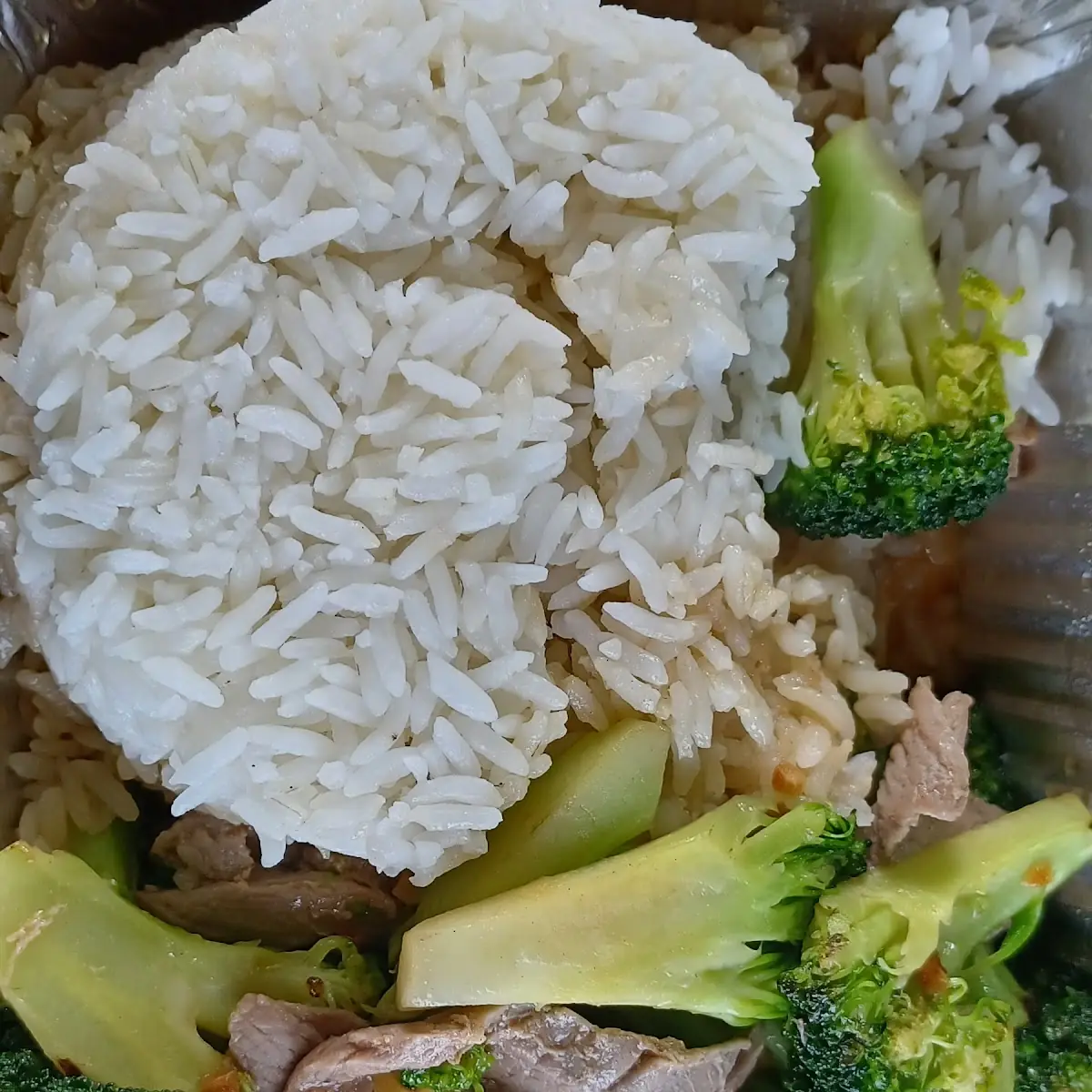 Beef Broccoli with Garlic Sauce