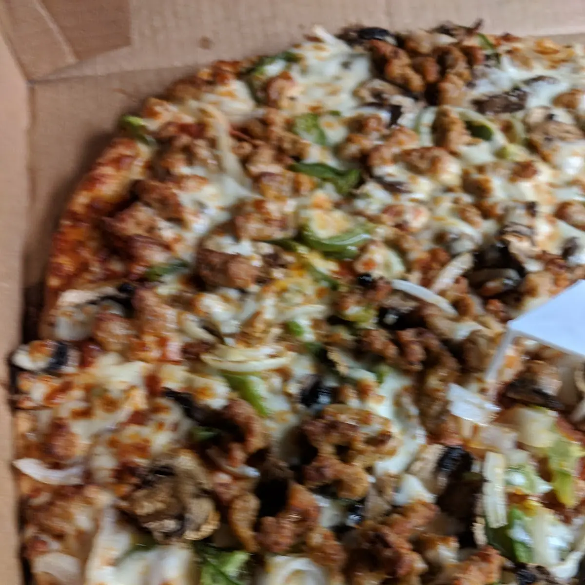 XL Pizza with Sausage Pepperoni Mushrooms
