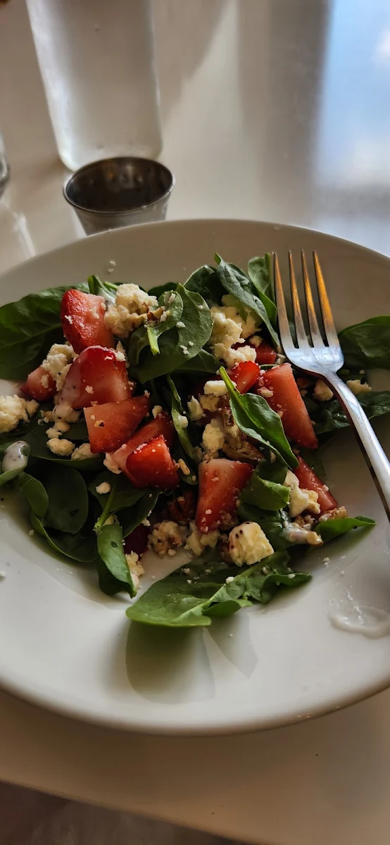 Strawberry Spinach Salad