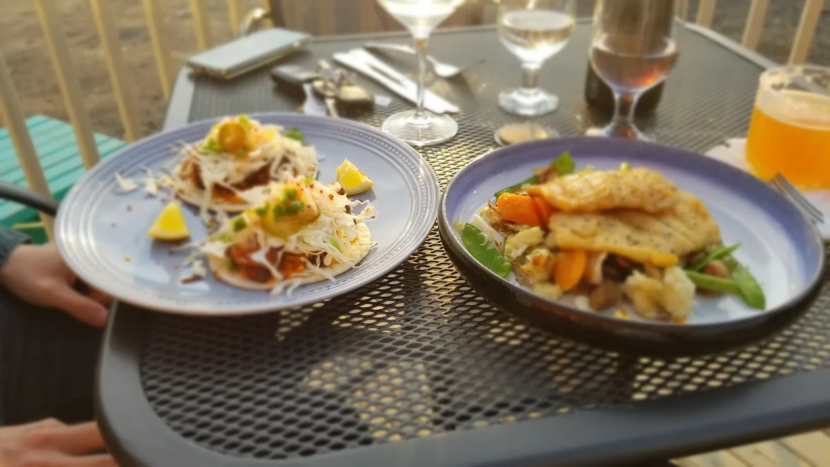 Highlights, Canvas Cove Bistro