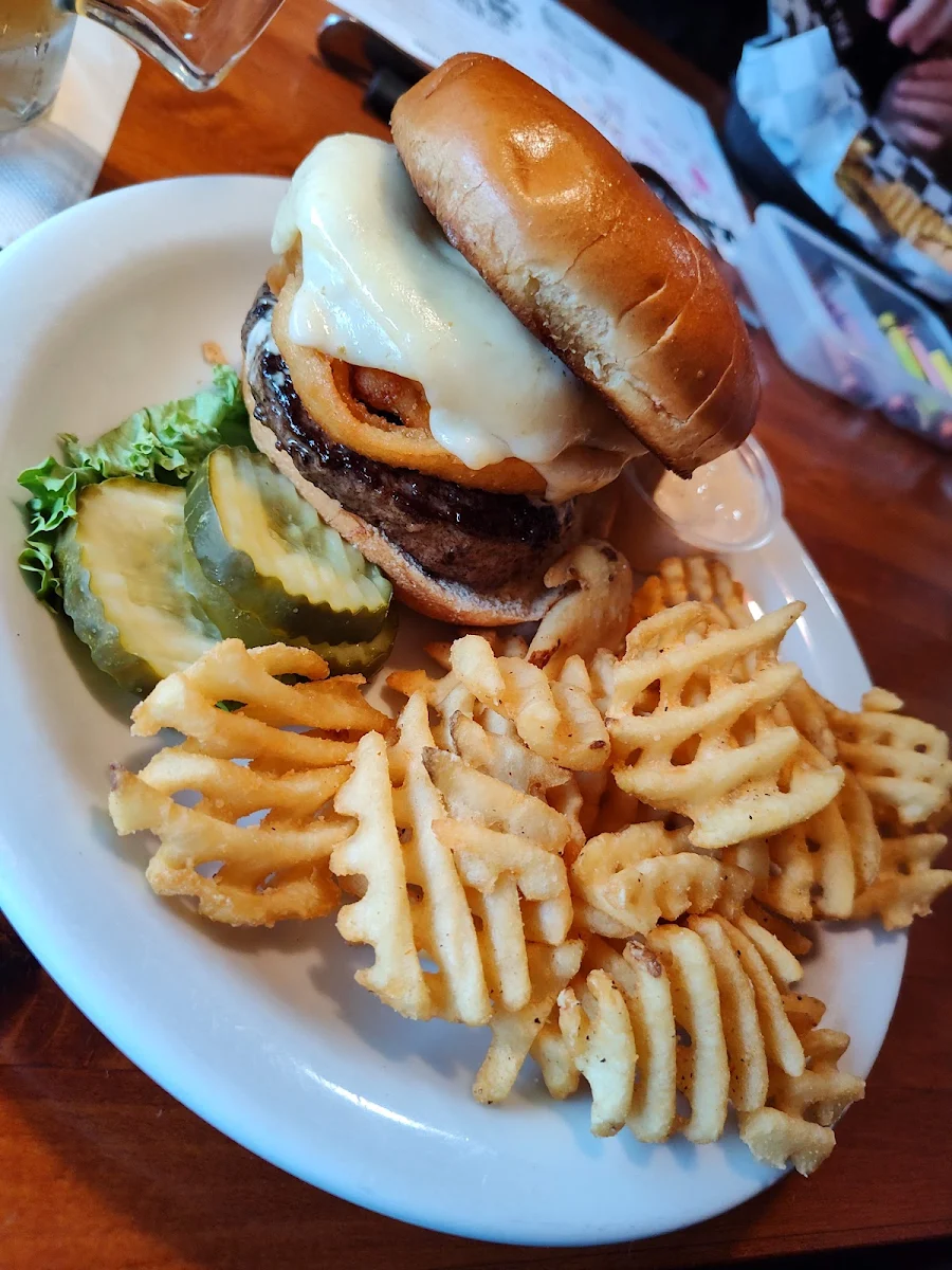 Tavern Bacon Cheeseburger