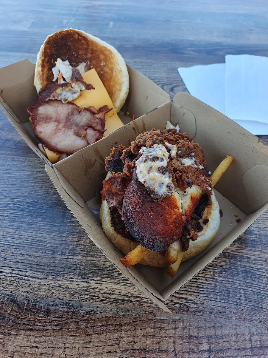Highlights, Old Mate's Burgers