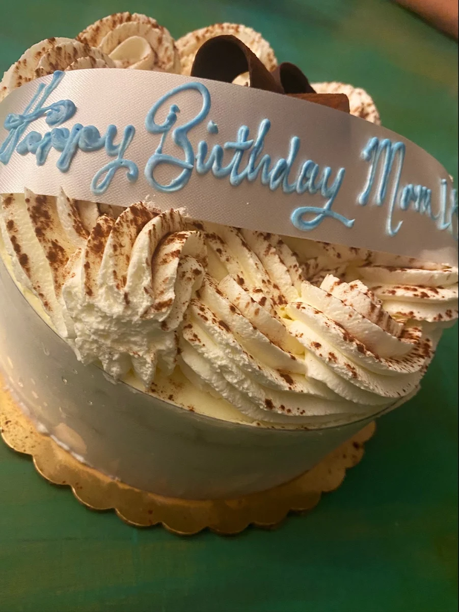 Tiramisu Cake