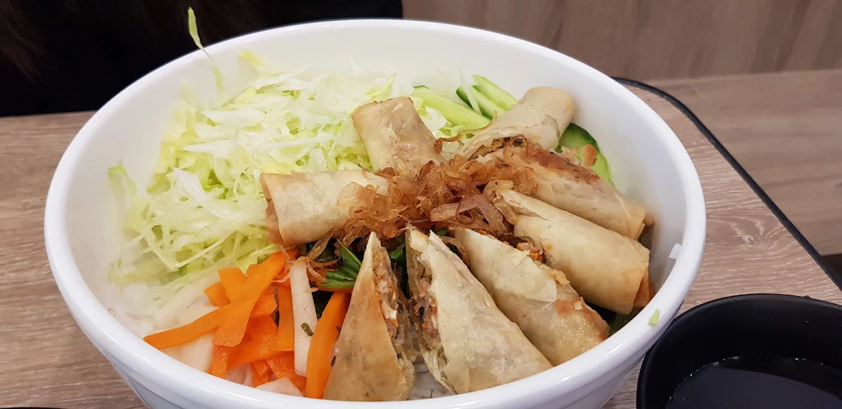 Spring Roll Vermicelli, Pho Co Eastwood