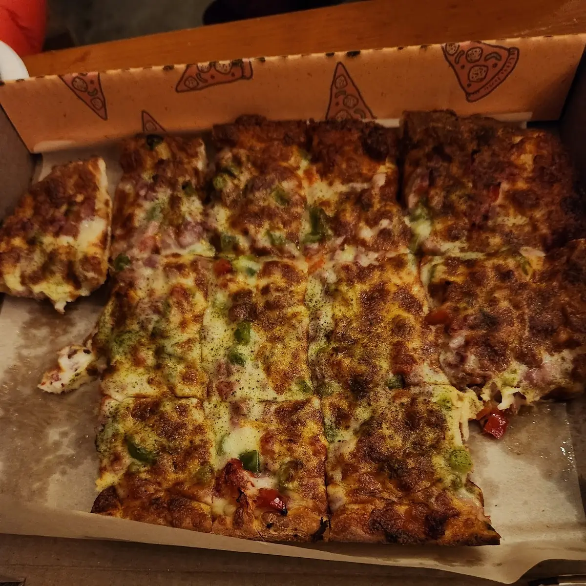 E-Roni Pizza