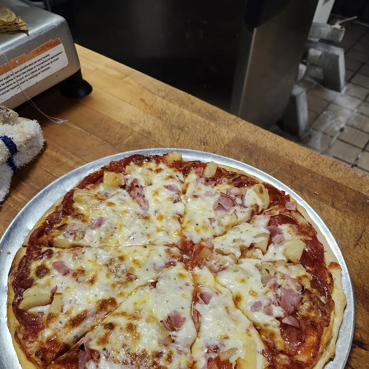 Hawaiian Pizza