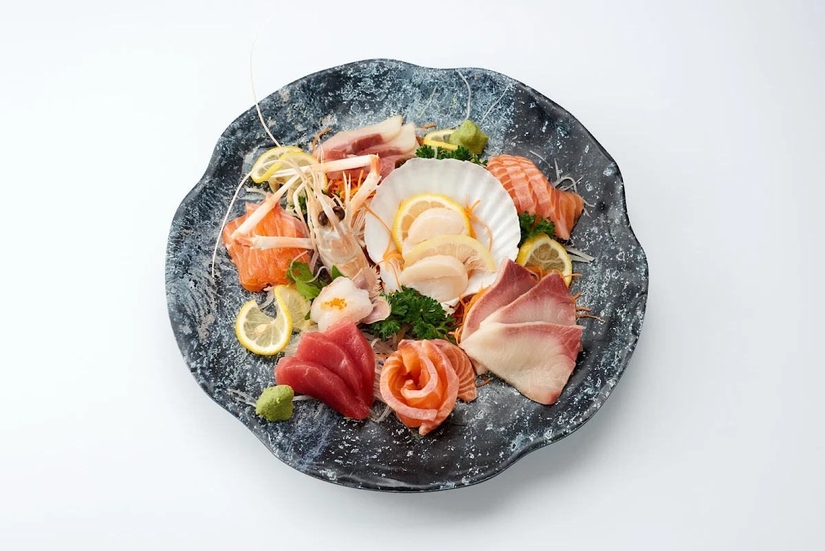 Sushi Sashimi Platter