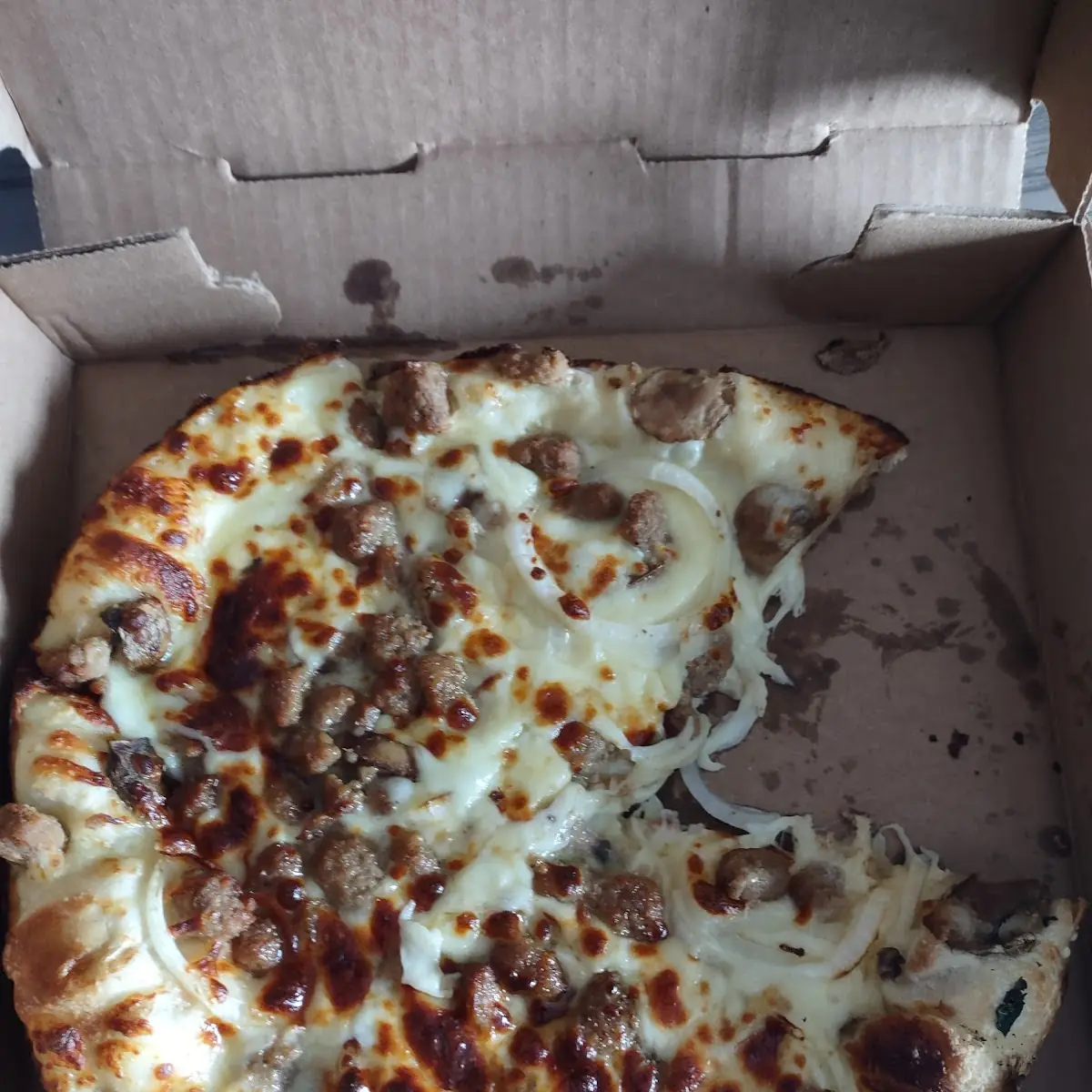 White Pizza with Beef