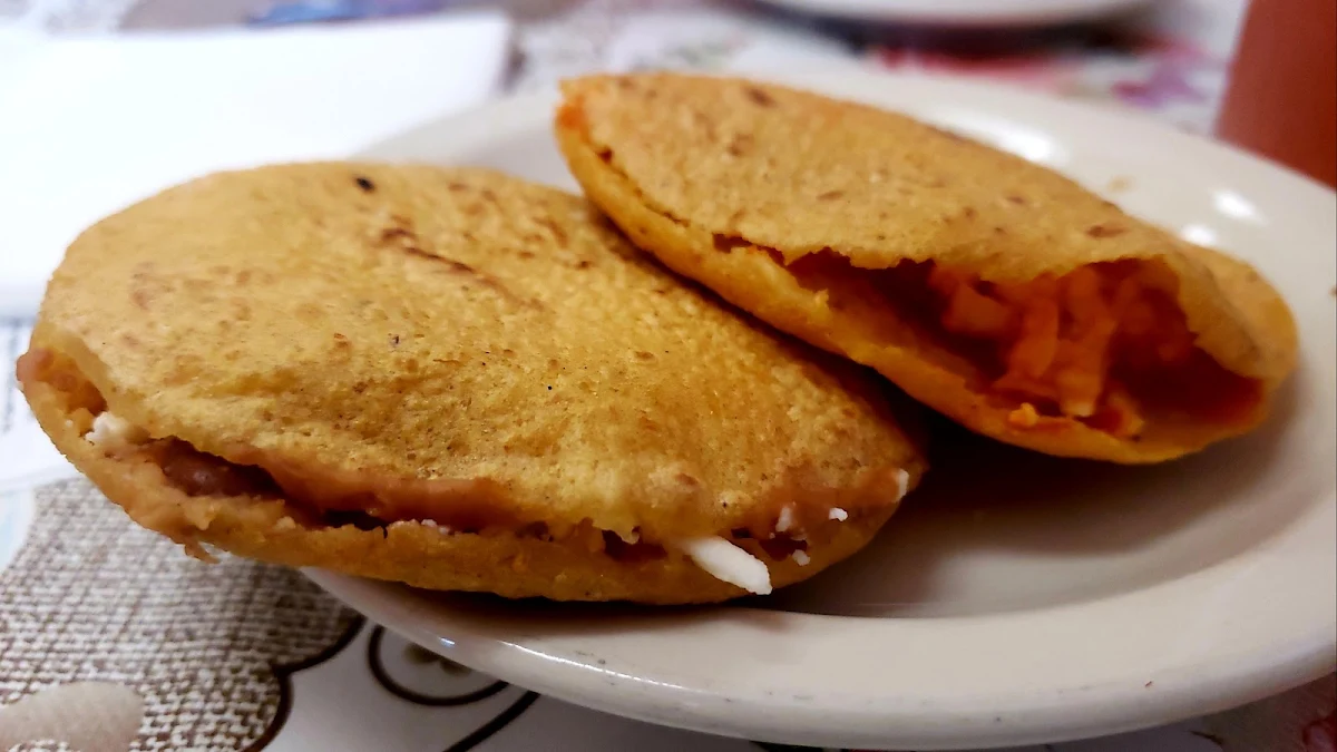 Taco De Queso Con Chile / Cheese with Chilli Taco