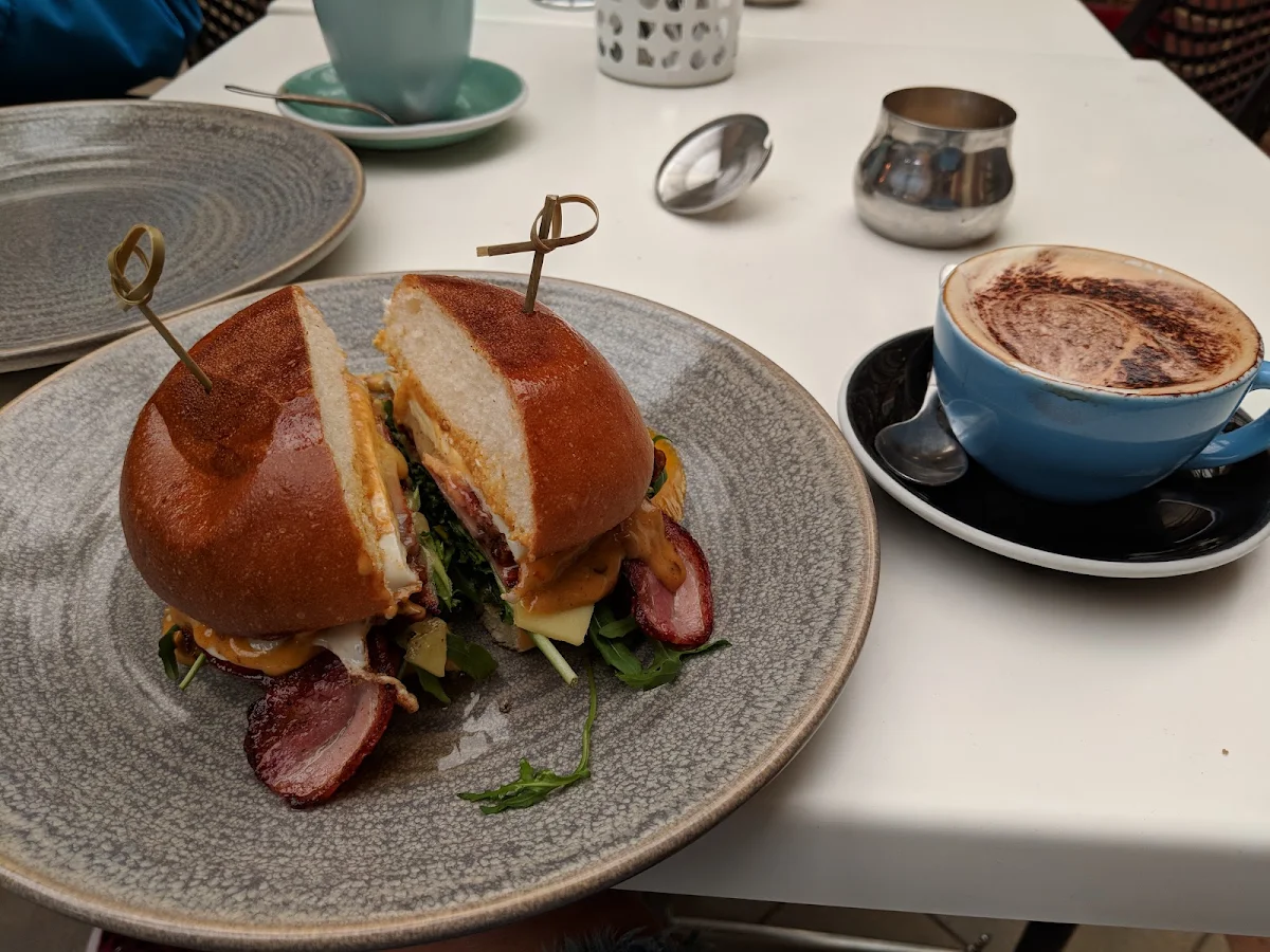 Brekky Burger