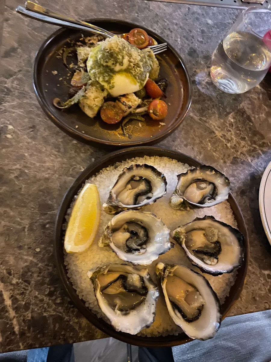 Oysters, Stella Restaurant and Bar