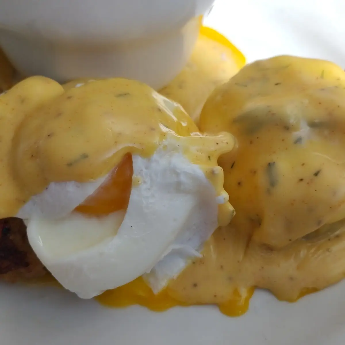 Crab Benedict