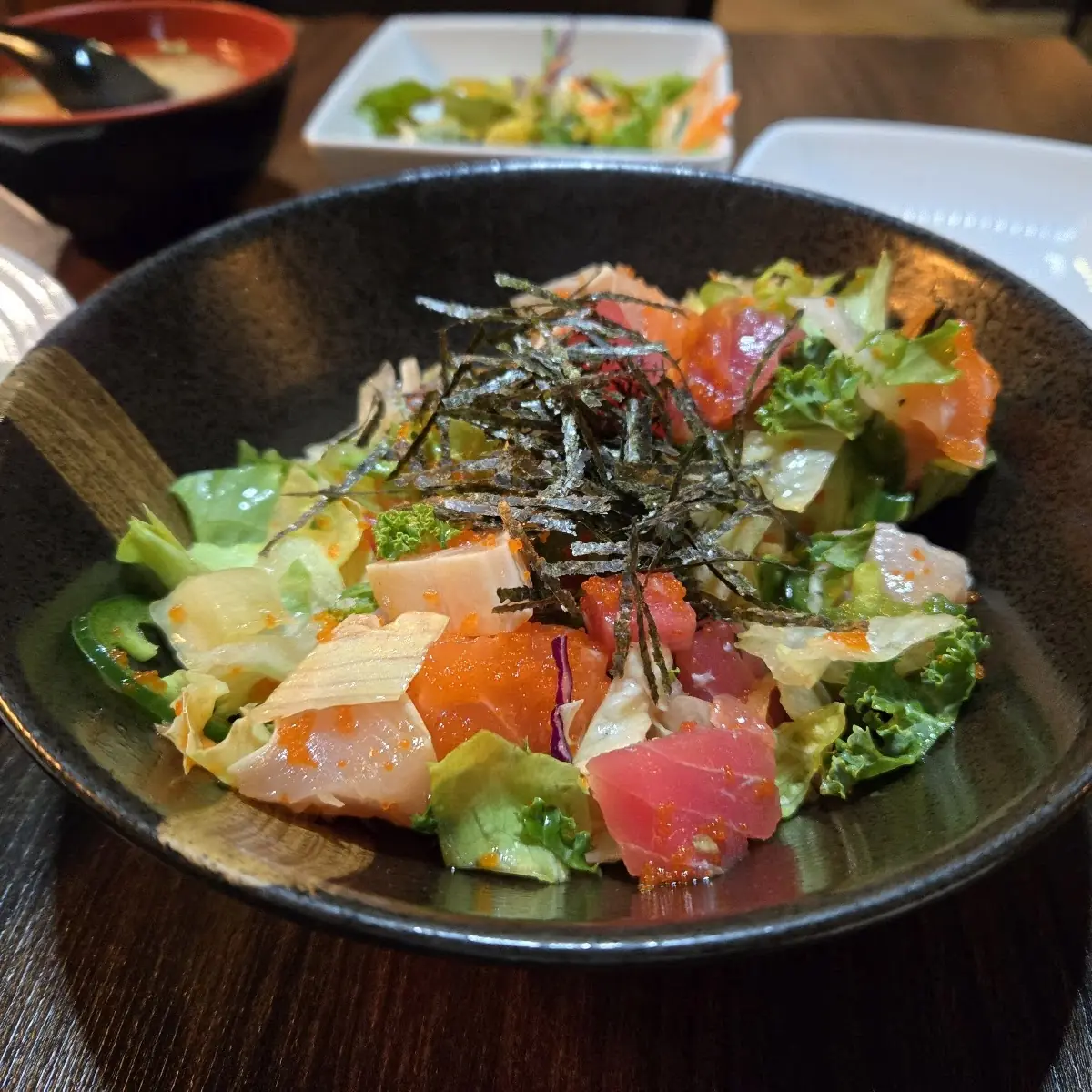 Sashimi Salad