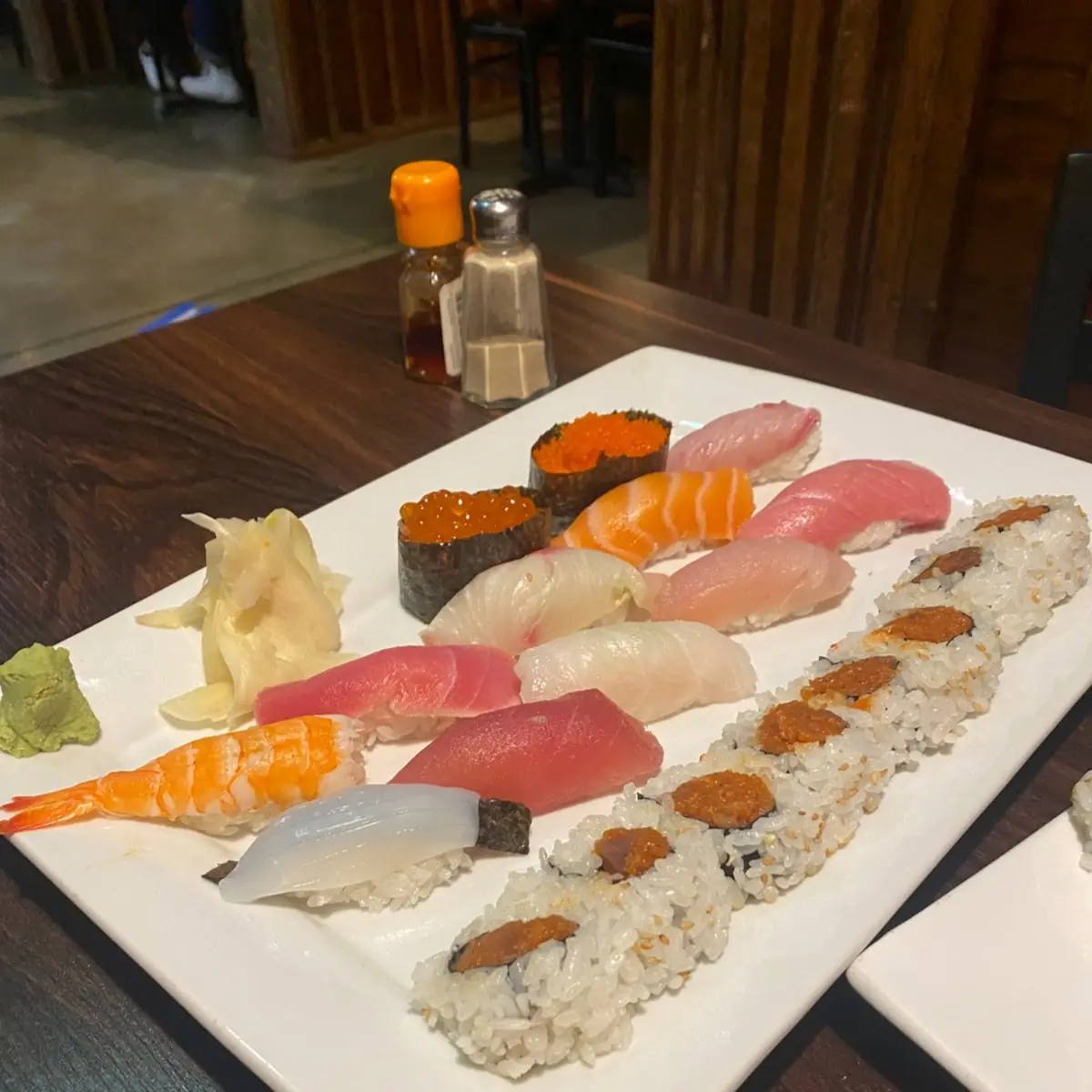 Sushi Deluxe Lunch