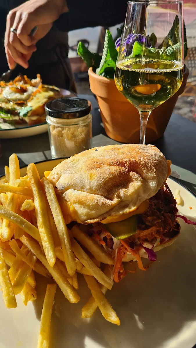 Pulled Pork Burger