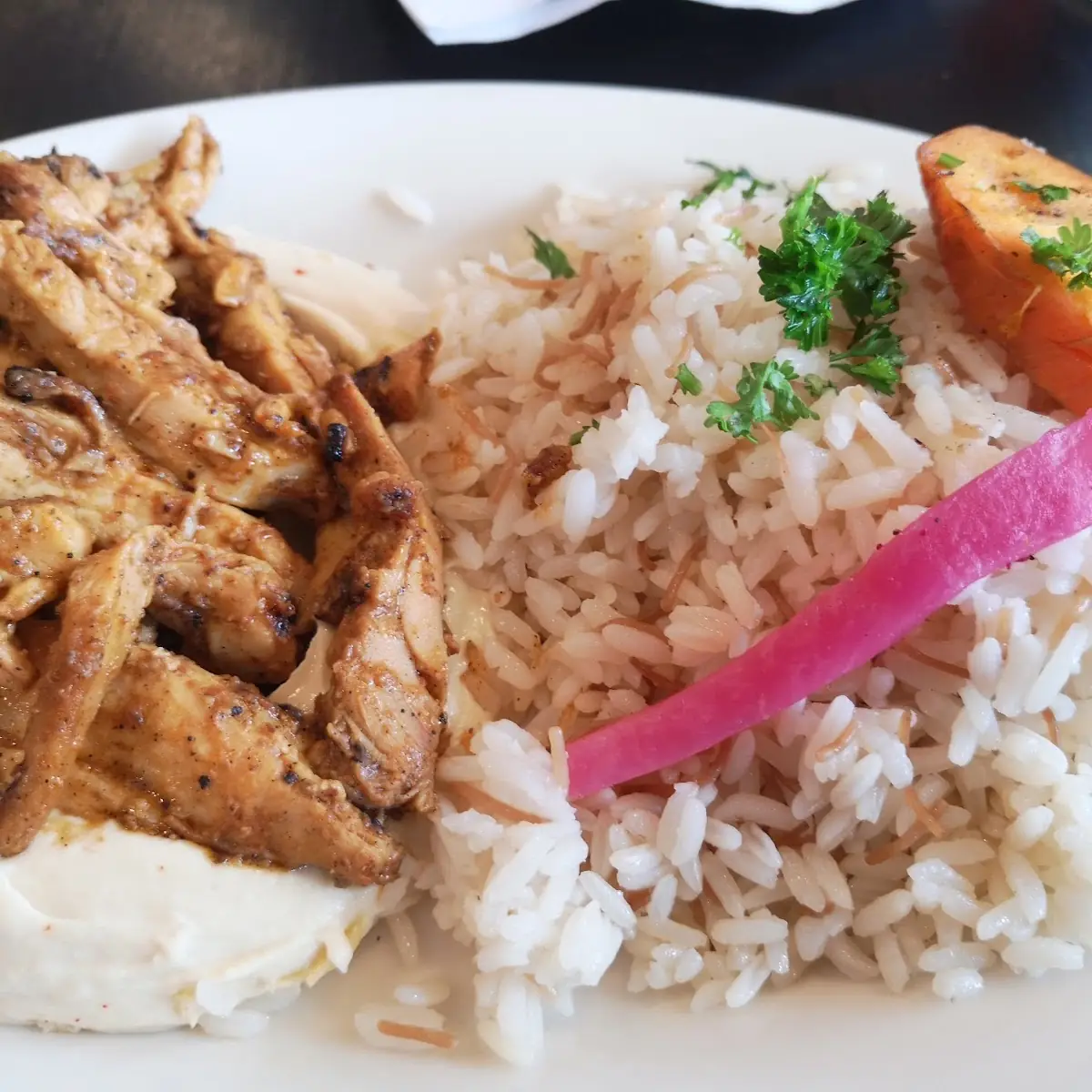 Hummus with Chicken