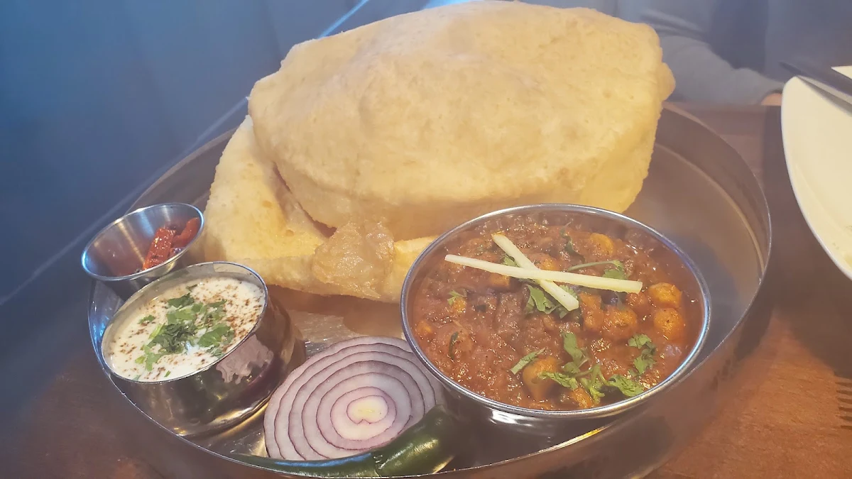 Bhatura, Spice 72 Indian Restaurant & Lounge