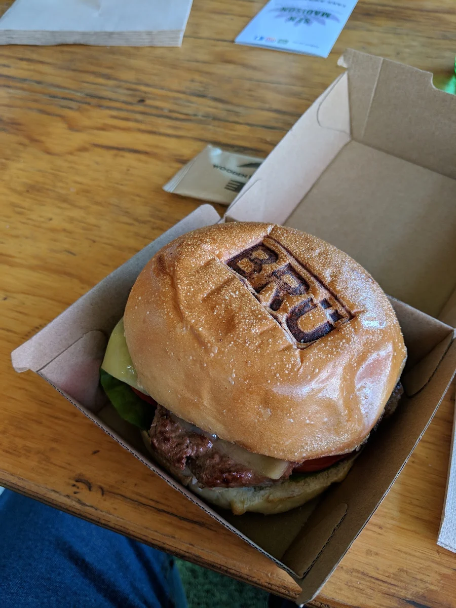 Basic Burger, BRUBURGER