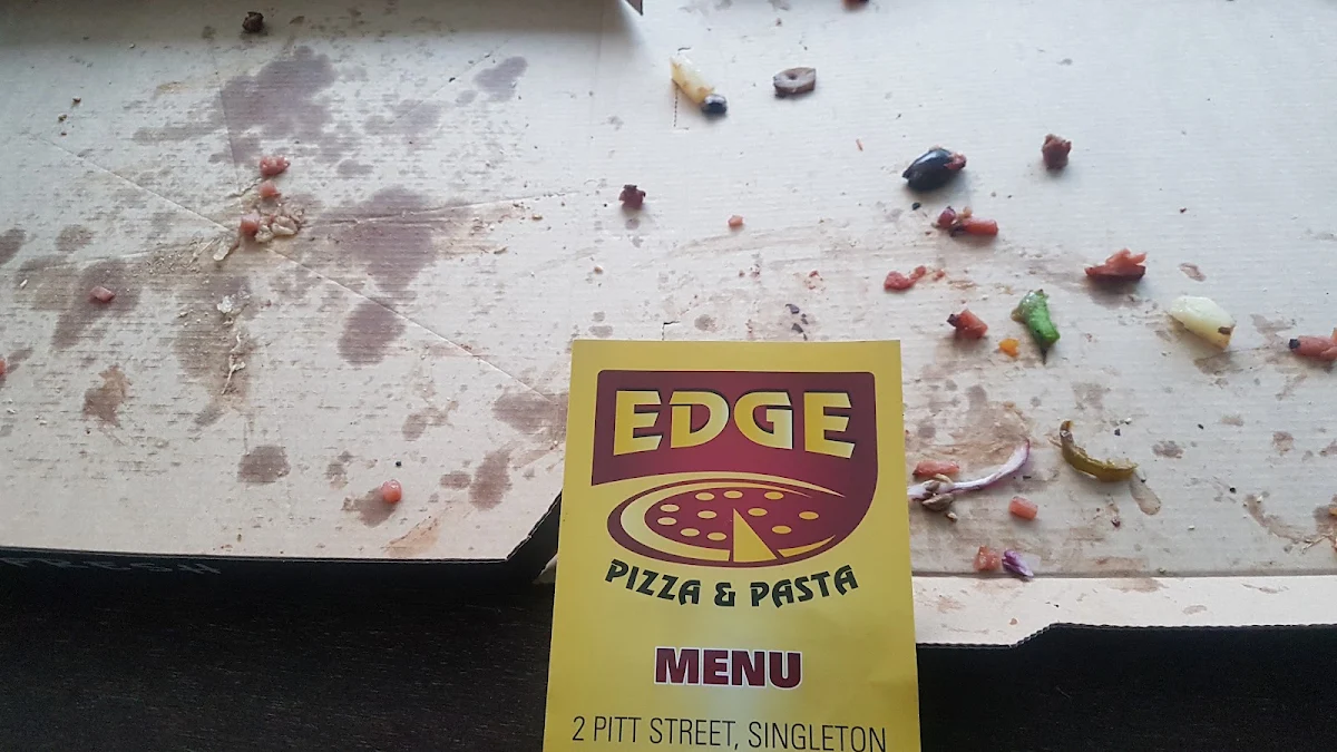 Highlights, Singo Pizza Crew