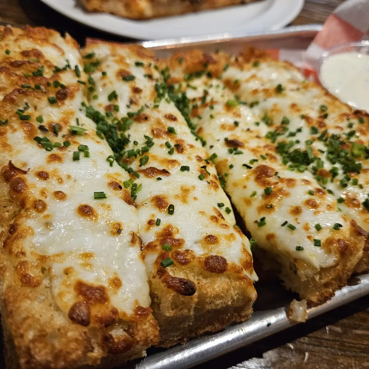 Cheesy Garlic Bread V