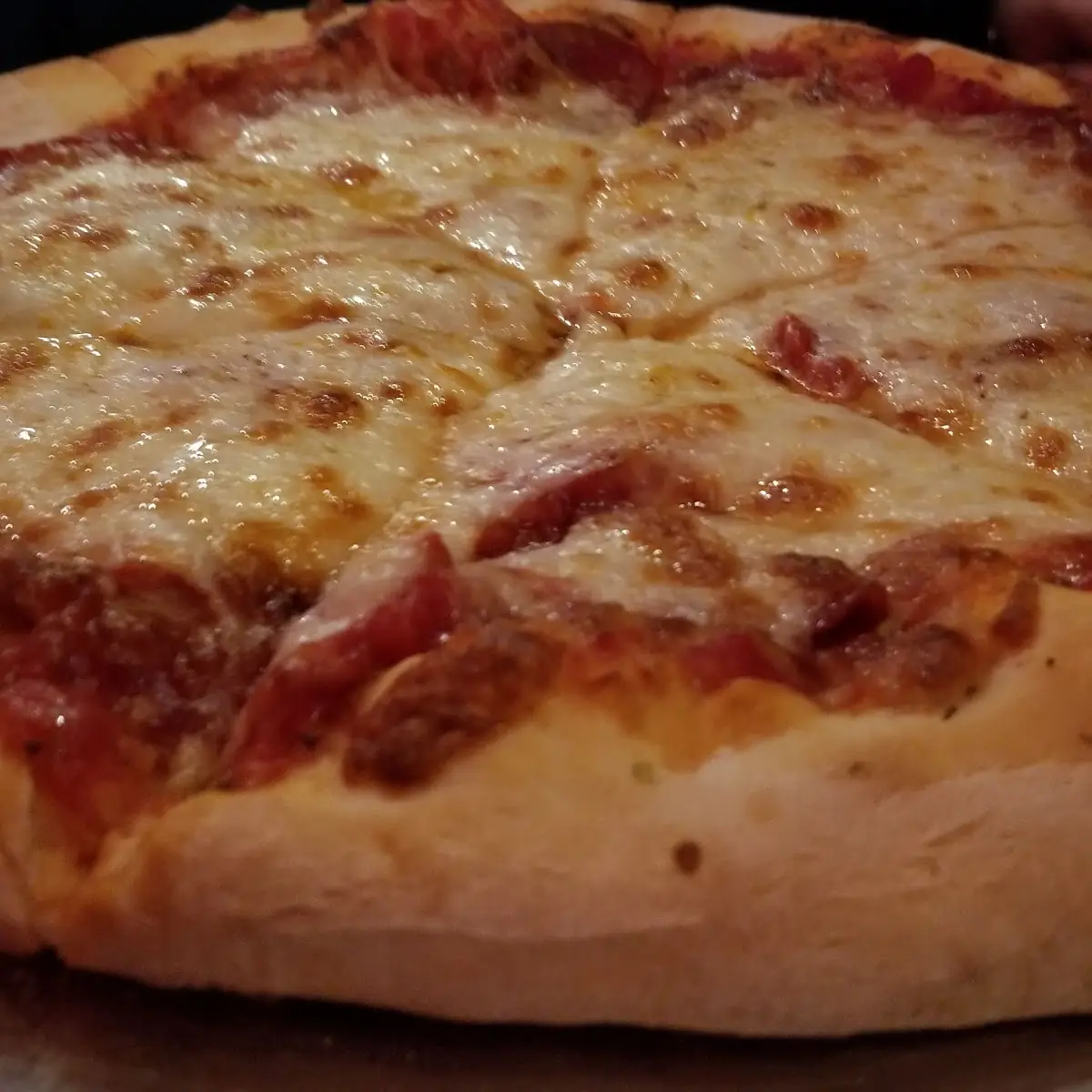 Red Garlic Bread