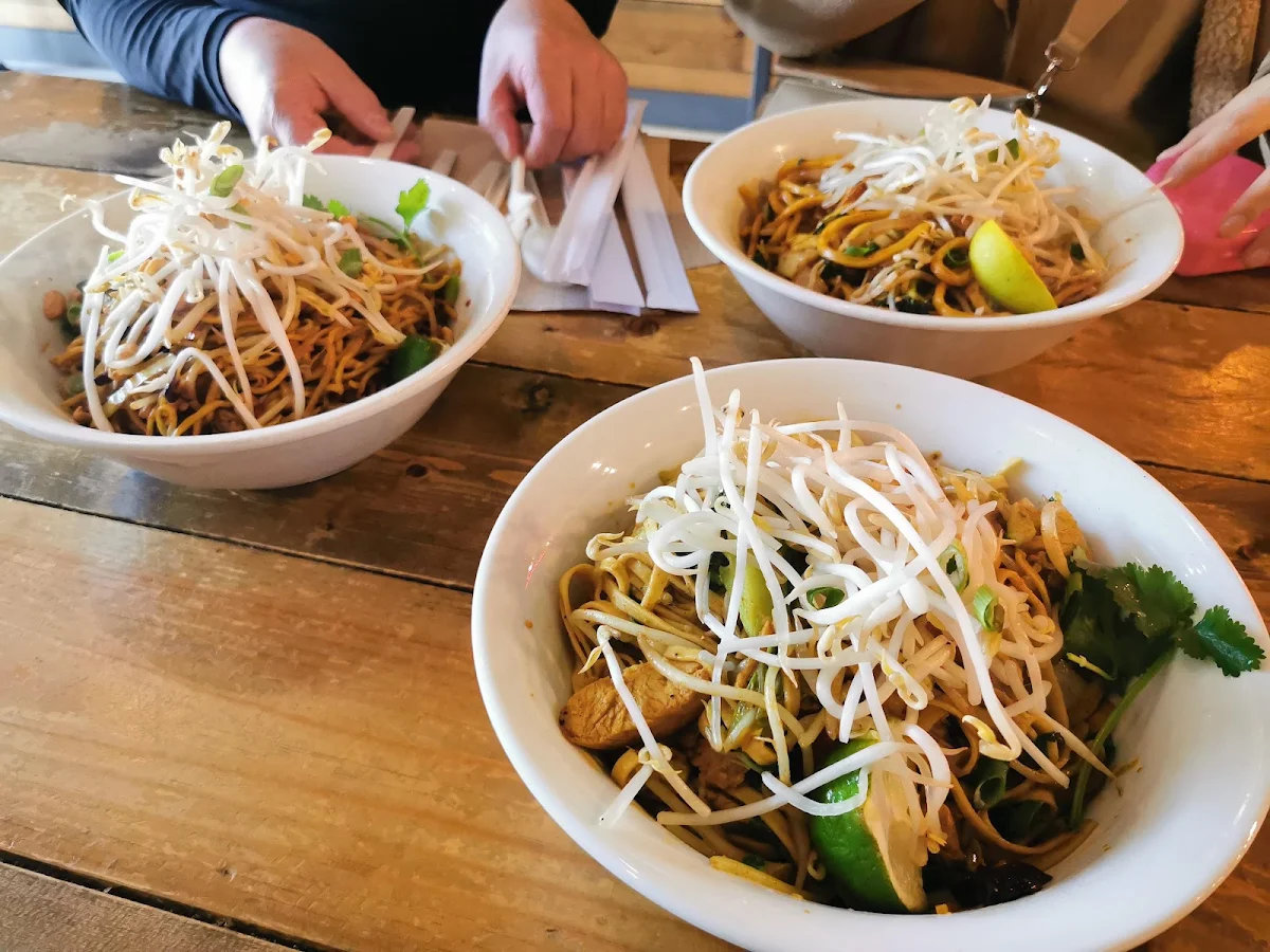 Peanut Noodles, Noodlebox