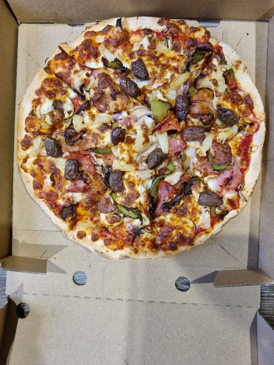 Mediterranean Lamb, Crust Pizza Alexandria