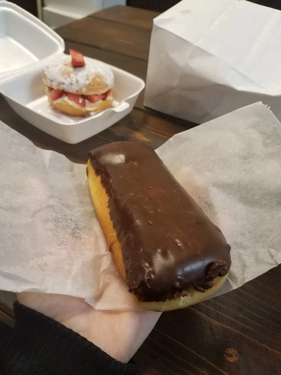 Maple Bacon Long John Ro