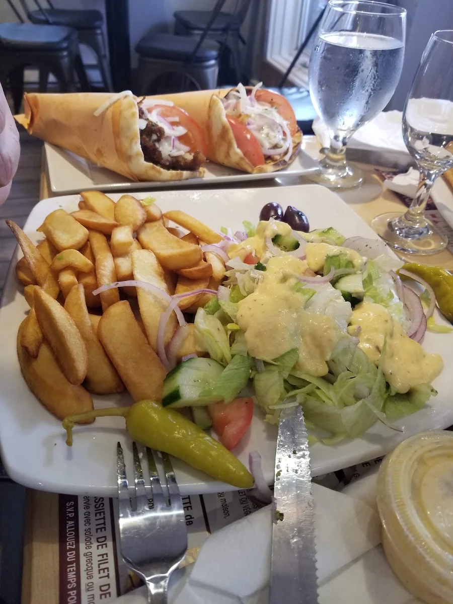 Double Gyro Platter