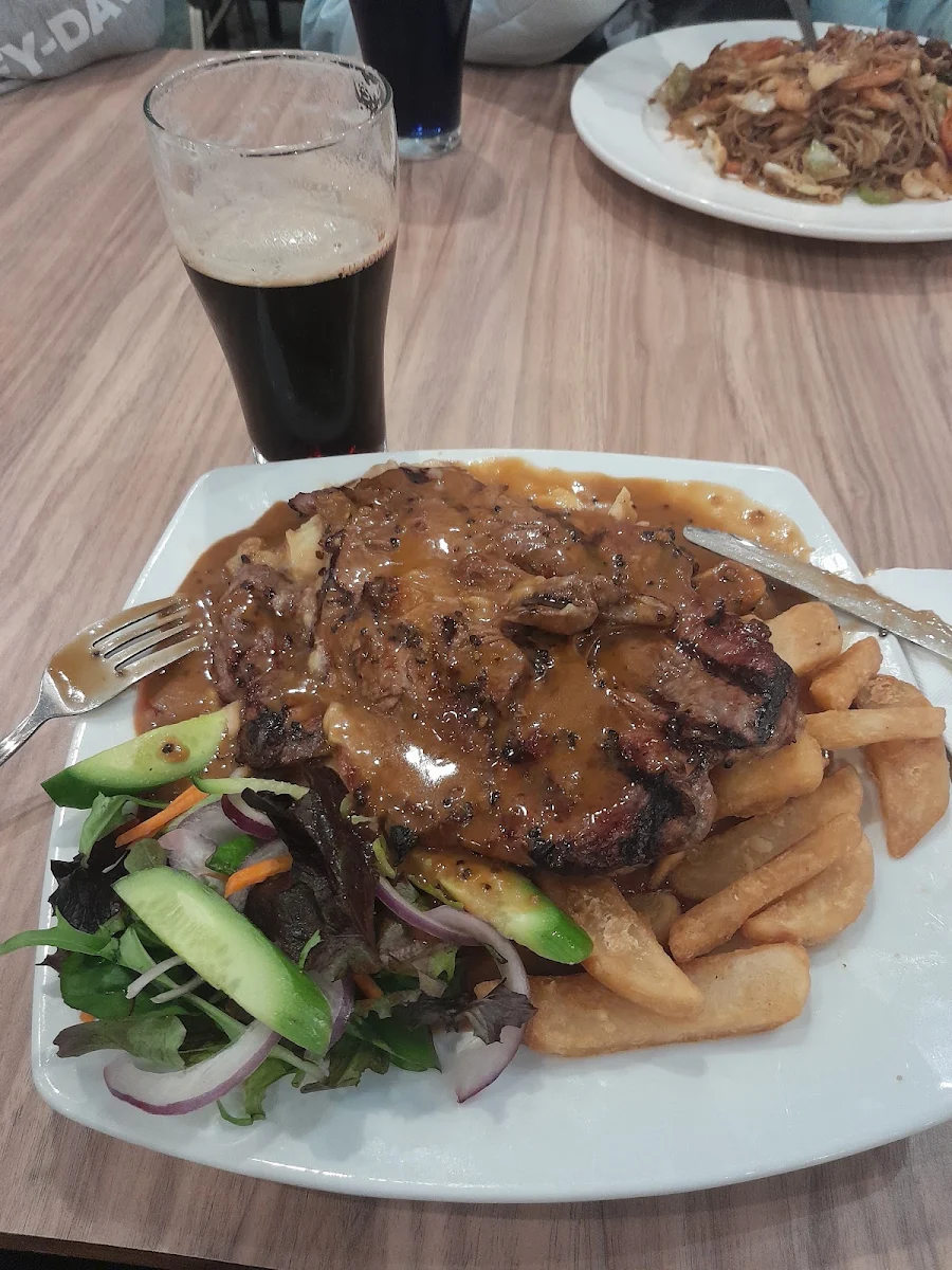 Steak Sambo, Club Windang