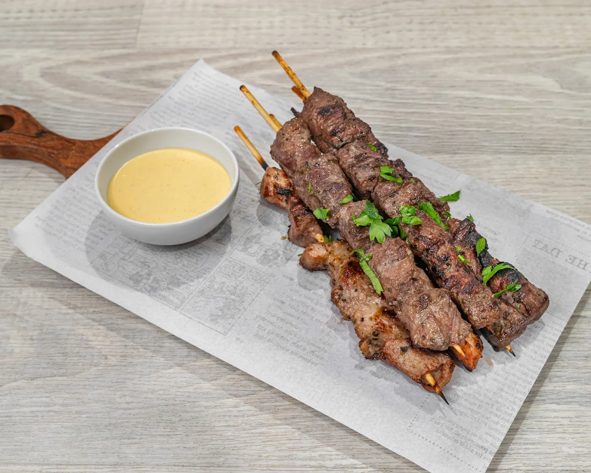 Highlights, Salamina Souvlaki
