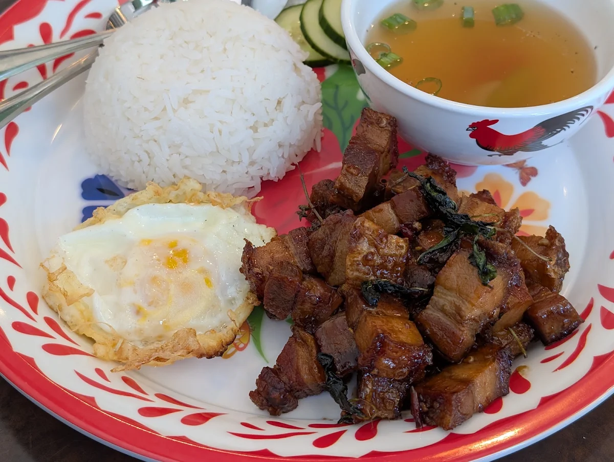 Kra Pao Moo Krob