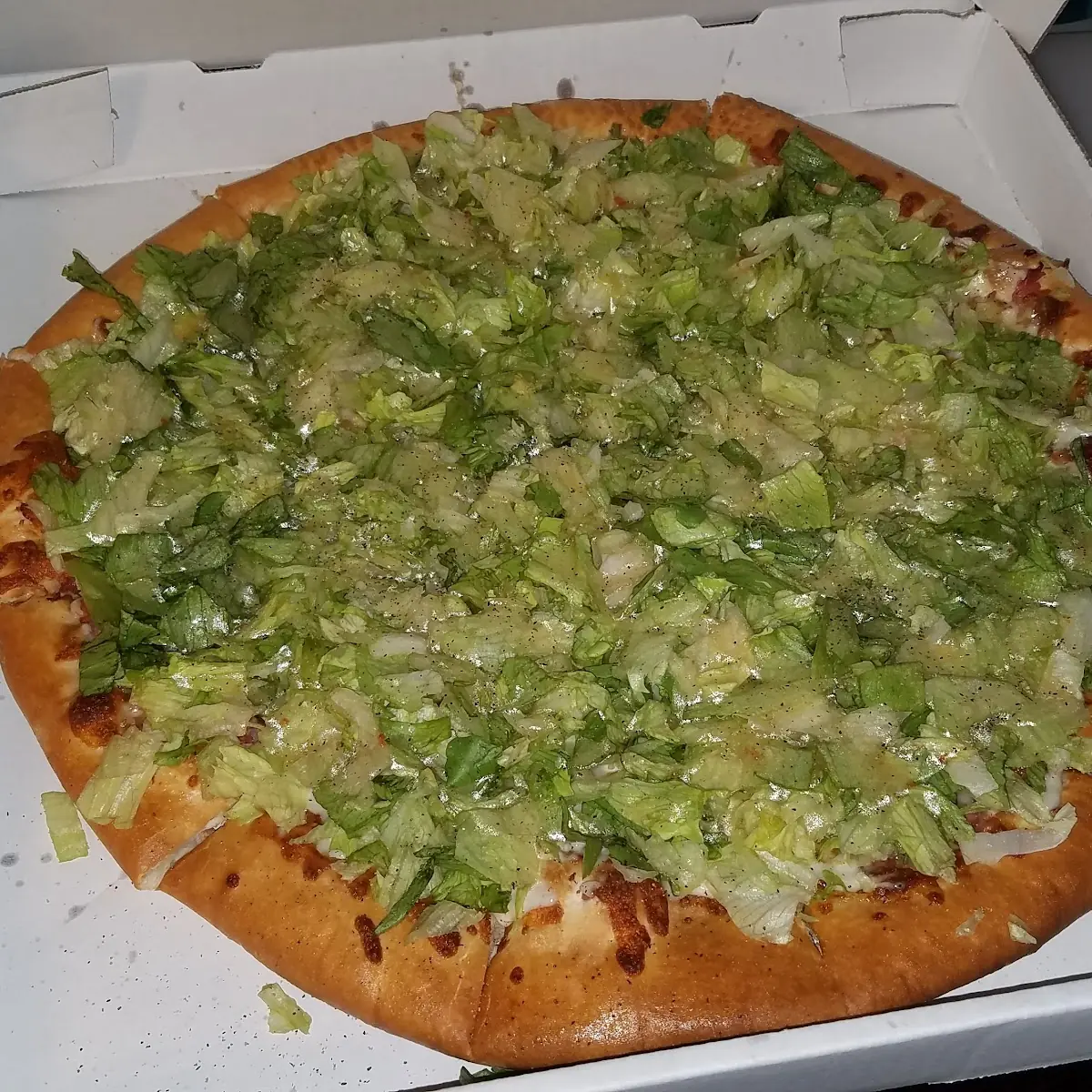 Super Salad Pizza