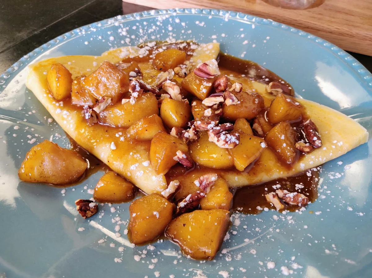 Snow White Crepe