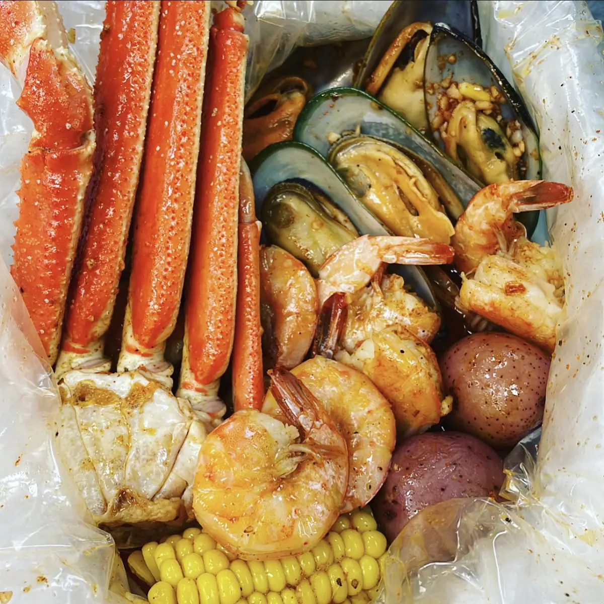 Snow Crab Boil with Corn Cob