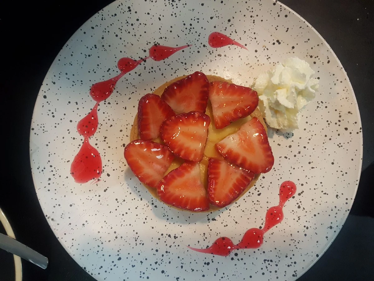 Strawberry Tart, Clocktower Cafe|Catering