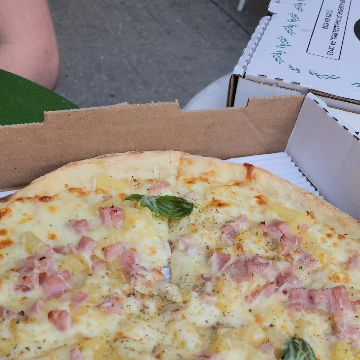 Hawaiian Pizza