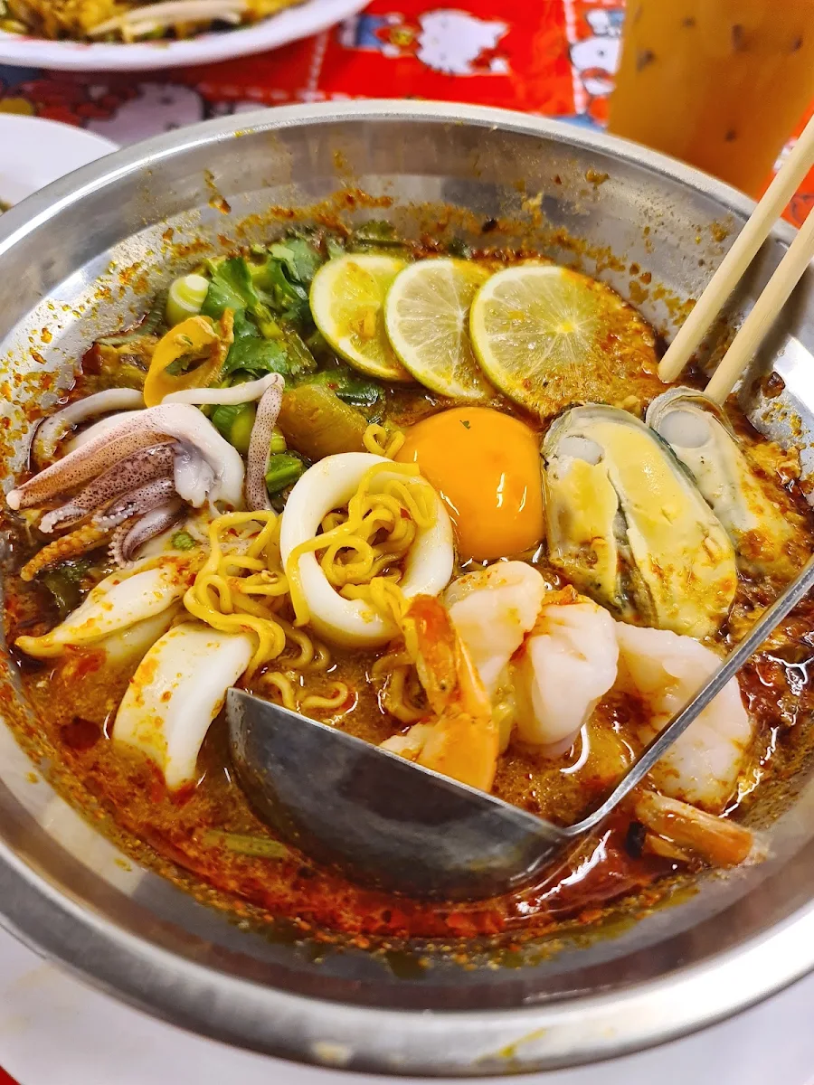 mama tom yum soup มาม่าต้มยำ, Nana Thai