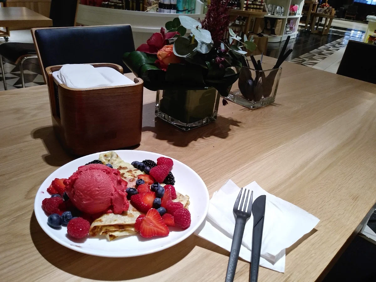 Crepe with 3 Toppings Truly a Treat, Artisans