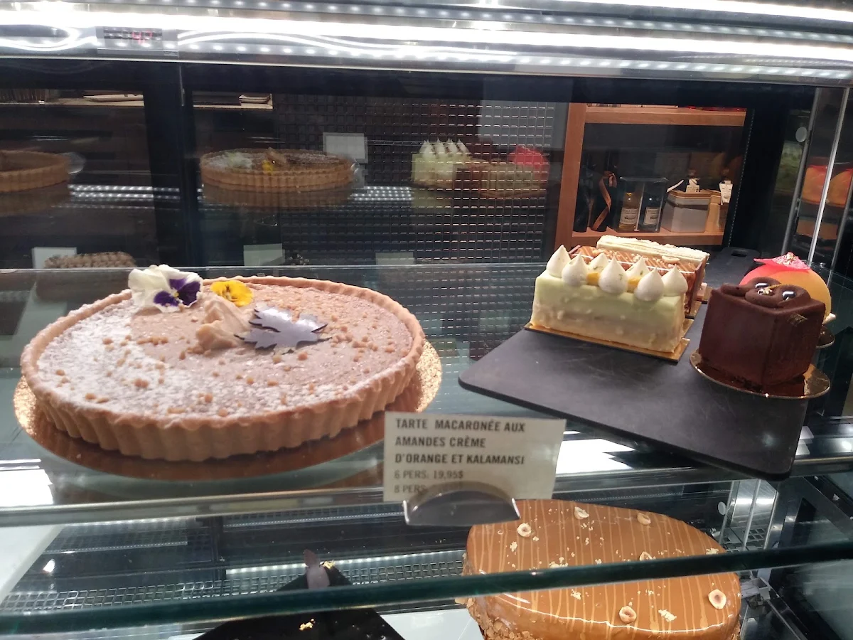 Pasteries, Artisans