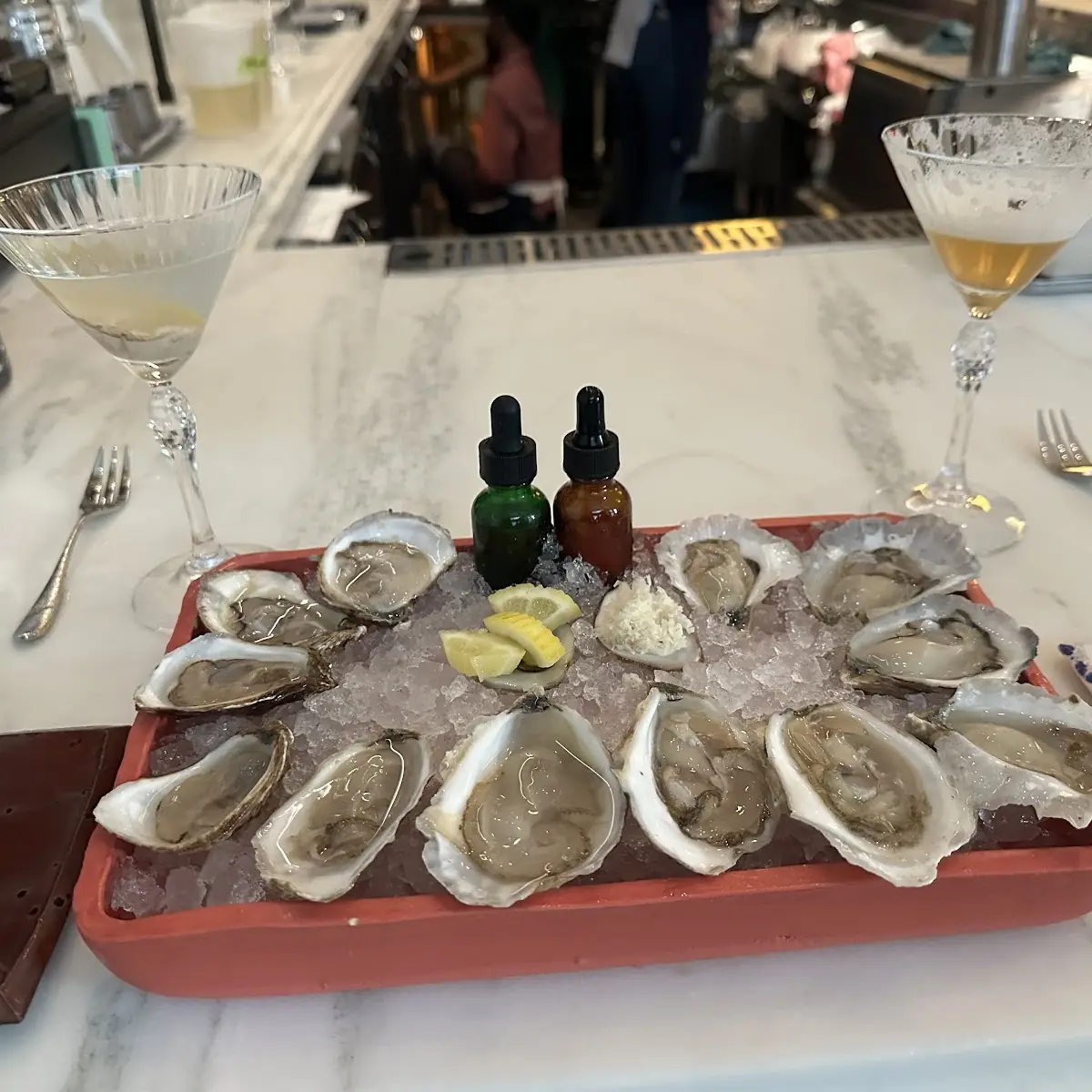 Fresh Oysters with Lemon and Sauce