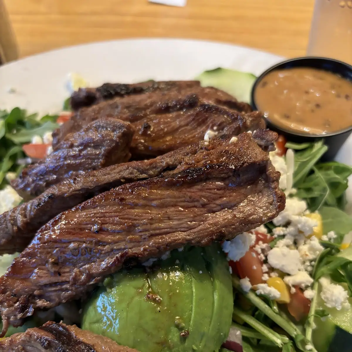 Steak & Arugula Salad