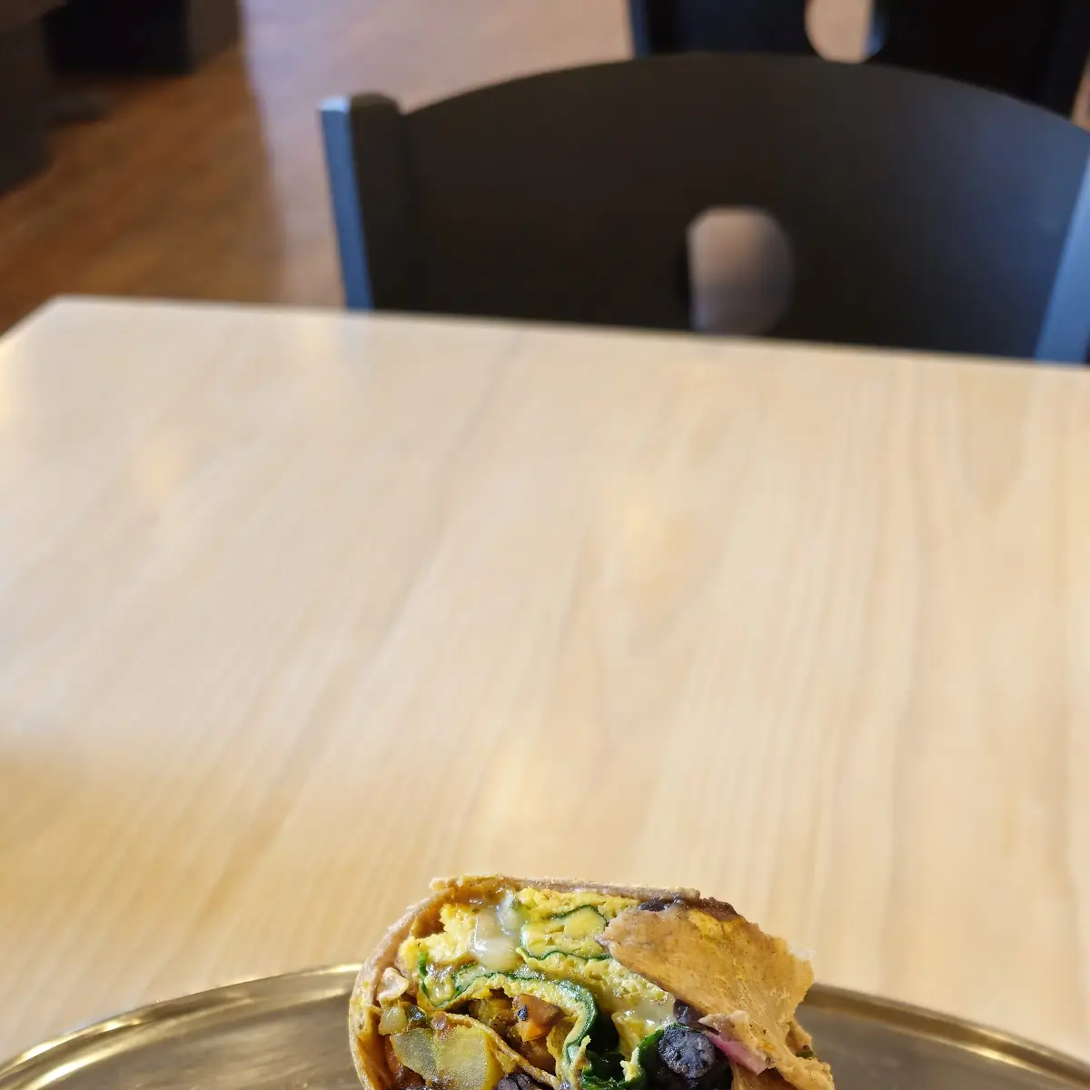 Roots Hummus Wrap