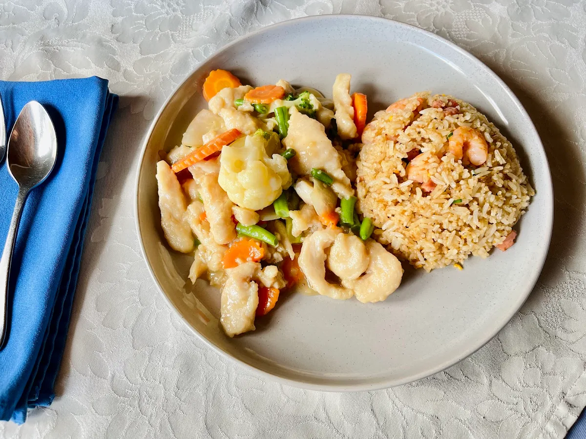 Chicken w Fried Rice