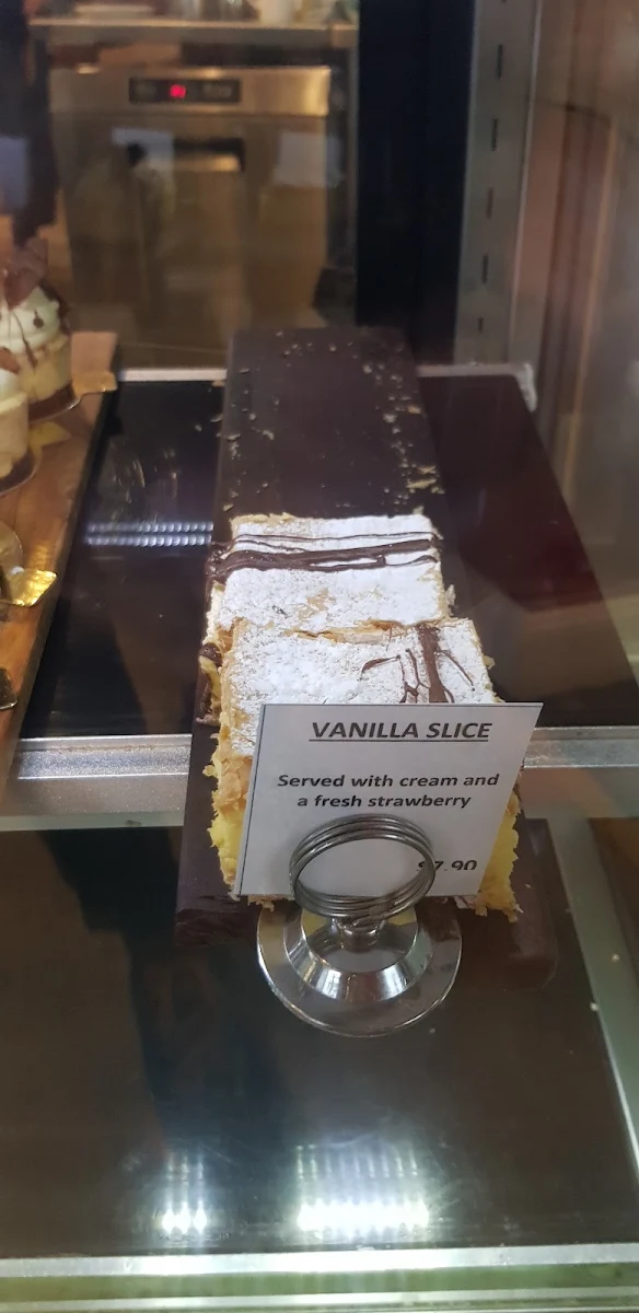 Vanilla Slice, Bracegirdle's Blackwood